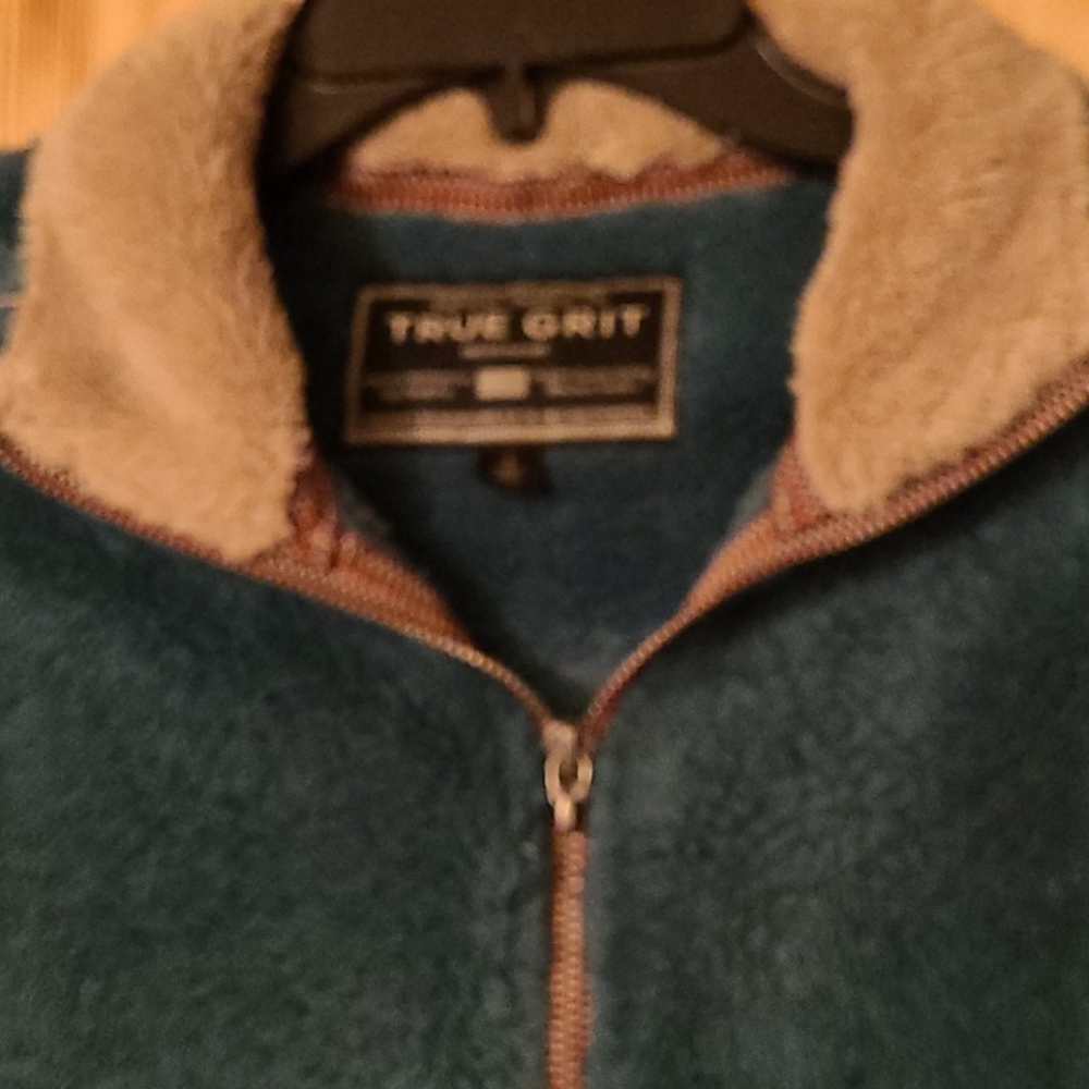 Pullover - Picture 4 of 6